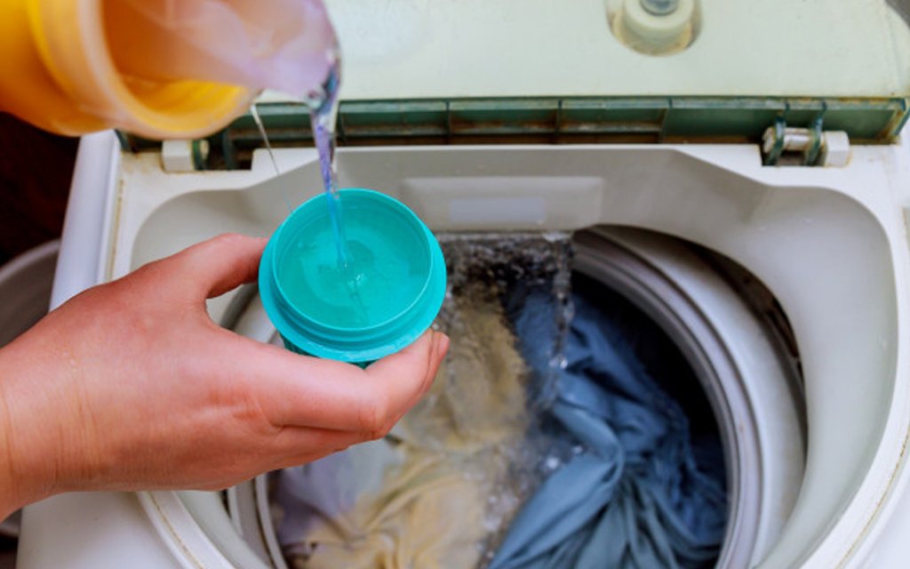 Cara Merawat Kaos Kesayangan Supaya Awet