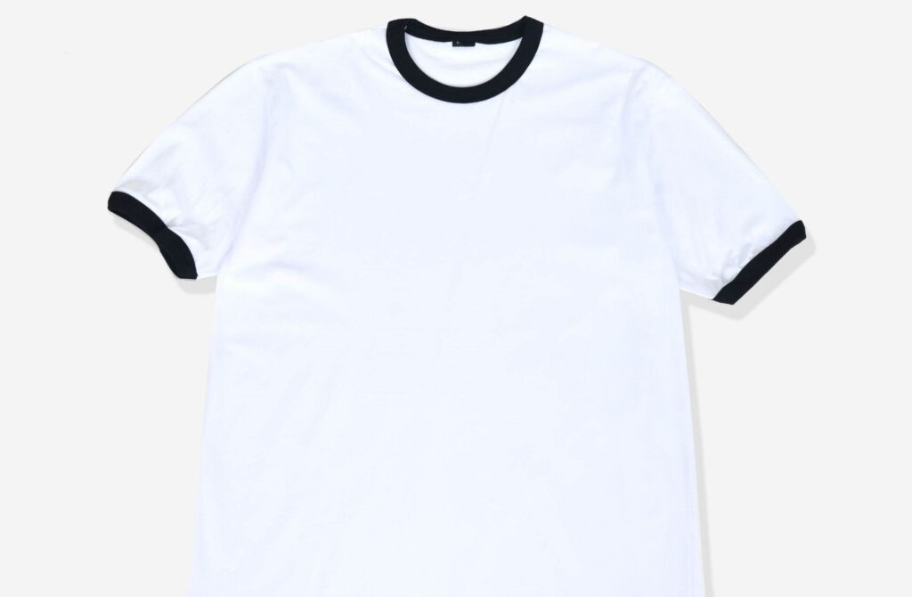 Eksplorasi Gaya Retro dengan Model Baju Kaos Ringer Shirt