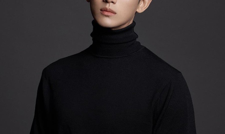 Elegansi Hangat, Keunikan Model Baju Kaos Turtleneck